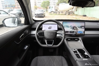 2025款瑞虎8 PLUS 290TGDI DCT豪华型