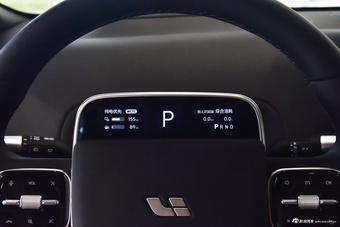 2024款理想L8 Ultra