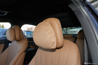 2026款奔驰E级 260 L 经典型