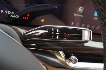 2025款凯迪拉克XT5 2.0T 豪华型