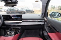 2024款宝马5系 530Li 领先型 M运动套装