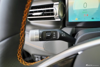 2025款北京BJ40e 魔核电驱标准版