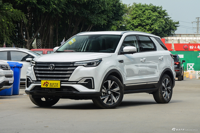 2020款长安CS55 PLUS 1.5T 自动炫动型