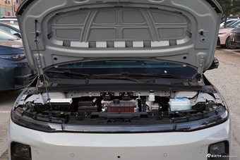 2025款零跑B01 430舒享版