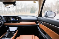 2023款奔腾T99 2.0T 自动旗舰型