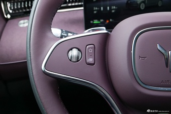 2025款岚图FREE+ 四驱乾崑版