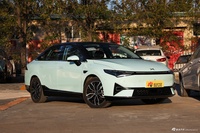 2021款小鹏汽车P5 600P