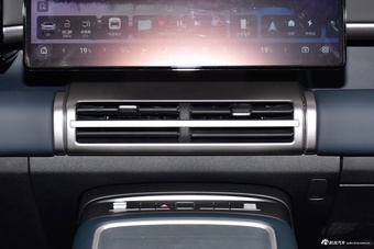 2025款方程豹钛7 190KM四驱Max版