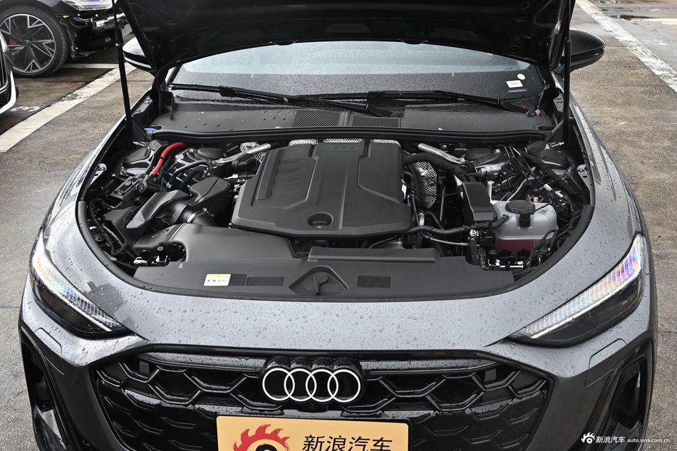 2026款一汽奥迪A5L 2.0T 运动版