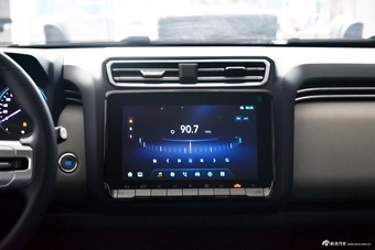 2024款大道 全能者 2.3T 柴油自动两驱舒享款平底货箱