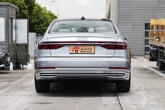 2026款奥迪A8L 55 TFSI Horch创始人版