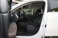 2020款自由光2.0L自动两驱经典运动版 