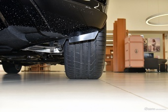 2024款添越 4.0T V8 雅度版