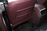 2023款奔腾T90 2.0T 自动旗舰型