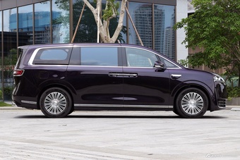 2026款智界V9 Ultra
