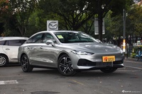 2023款荣威D7 DMH 125km 旗舰版