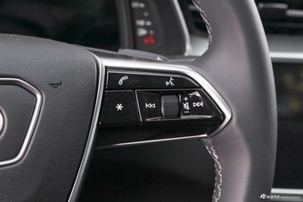 2025款奥迪A7 45 TFSI 臻选型