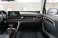 2020款宝骏RS-5 300T 1.5 CVT智能尊贵型