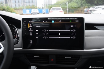 2025款宝来 300TSI 双离合尊行版