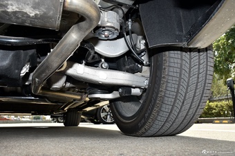 2024款极石01 尊享6座长续航版