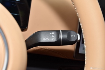 2025款五菱星光730 PHEV 125km 豪华型