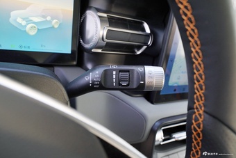 2025款北京BJ40e 魔核电驱标准版