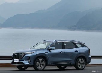 2026款博越L 第四代 小蓝灯版 官图