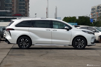 2026款格瑞维亚 2.5L混动 尊爵MAX四驱版