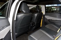 2025款一汽丰田bZ5 550 PRO智行版