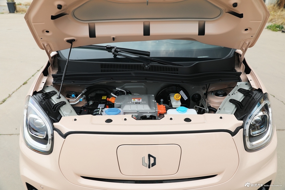 2021款零跑T03 400豪华版 