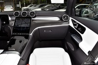 2024款奔驰GLC级轿跑 260 4MATIC 轿跑SUV