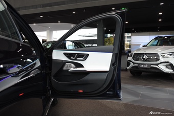 2024款奔驰E级 E 300 L 豪华型