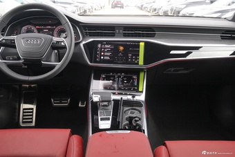 2025款奥迪A7L 55 TFSI quattro 黑武士版