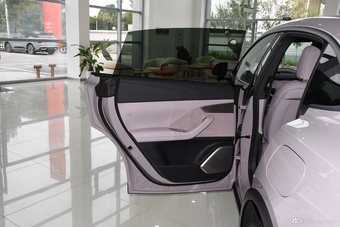2024款乐道L60 85kwh 后驱版