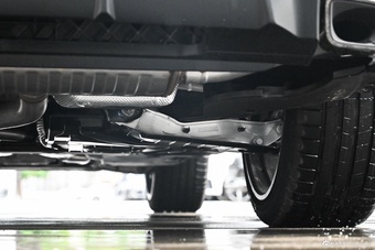 2025款奥迪Q7 55 TFSI quattro S line黑武士型