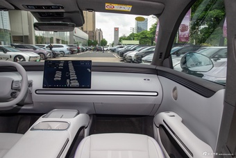 2026款小鹏MONA L03 纯电 525 Ultra SE