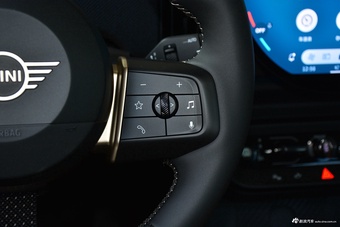 2025款MINI 1.5T COOPER 经典派 五门版