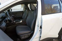 2026款RAV4荣放 2.0L 两驱豪华版