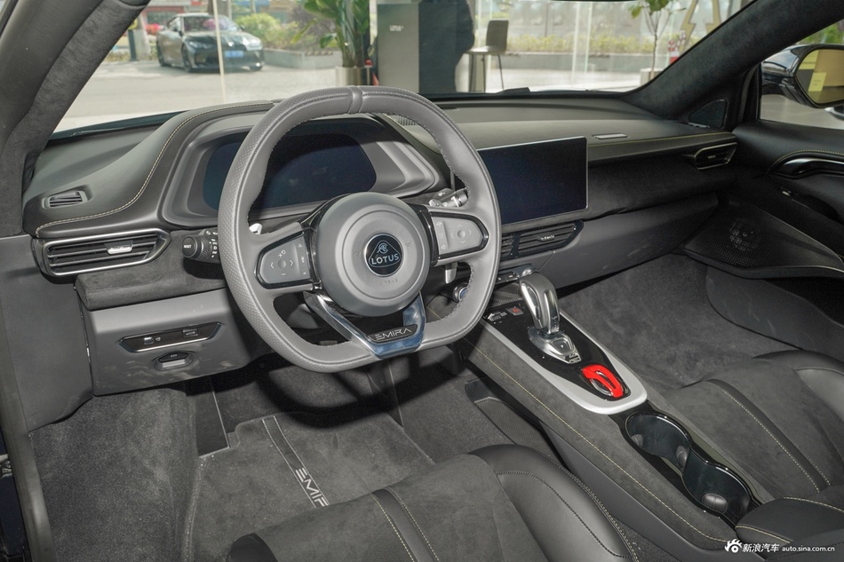 2025款Emira 2.0T DCT Turbo SE