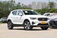 2024款沃尔沃XC40 B4 四驱 智远豪华版
