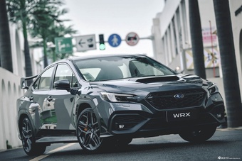 2026款斯巴鲁WRX 2.4T 手动 tS 性能版EyeSight 官图