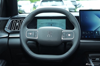2026款宋Pro DM-i 飞驰版220KM超越型