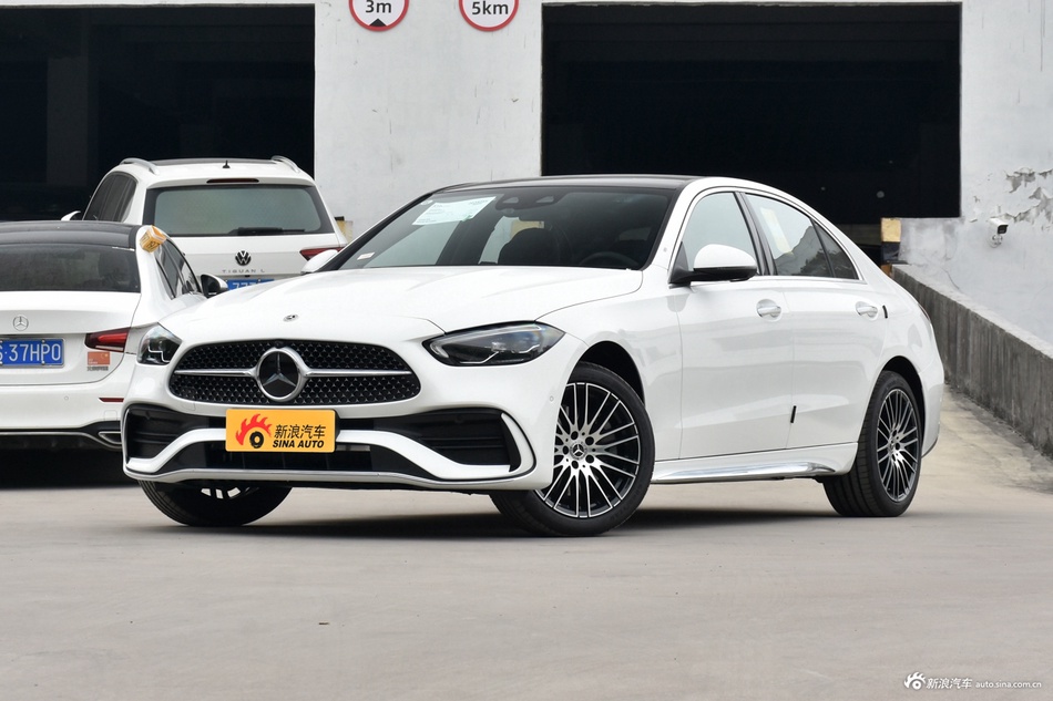 2026款奔驰C级 C 260 L 运动版