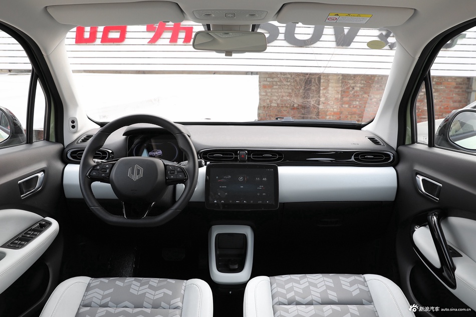 2022款零跑T03 星钻版