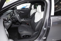 2025款极狐 阿尔法S6 735MAX 175kW