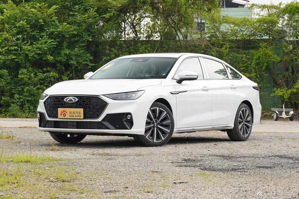 2025款艾瑞泽8 Pro 2.0T 尊享型