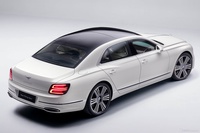 2027款飞驰混动 4.0T V8 雅度版 官图