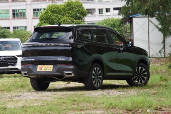 2025款瑞虎8 PLUS 1.6T 乘风版 7座