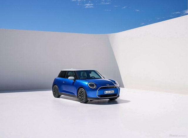 MINI EV