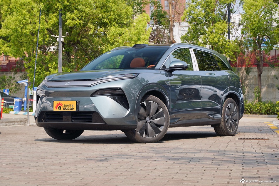 2025款唐L EV 600KM四驱激光雷达旗舰型